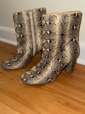 Snakeskin Pattern Ankle Boots in Beige and Black